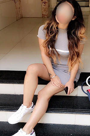 Model Escort Bangalore Mahira Khan